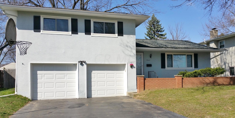 5765 Loganwood Rd, Columbus, OH 43229 - photo 1