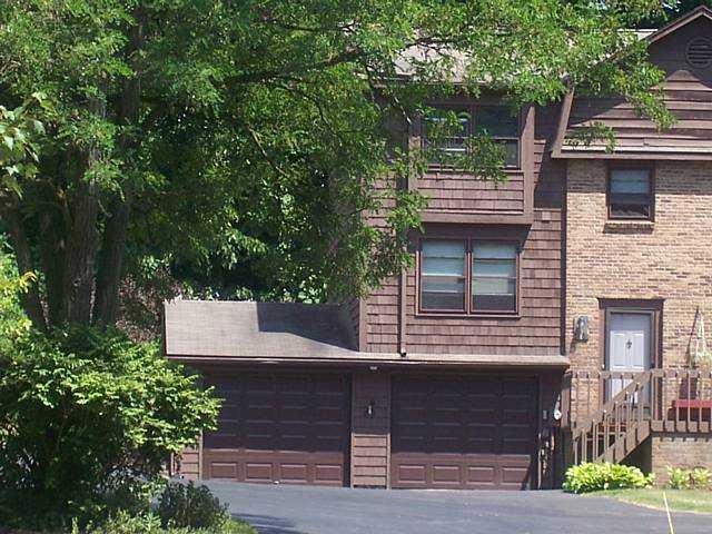 Exterior Front WELCOME TO 18 CHESTERTON COURT