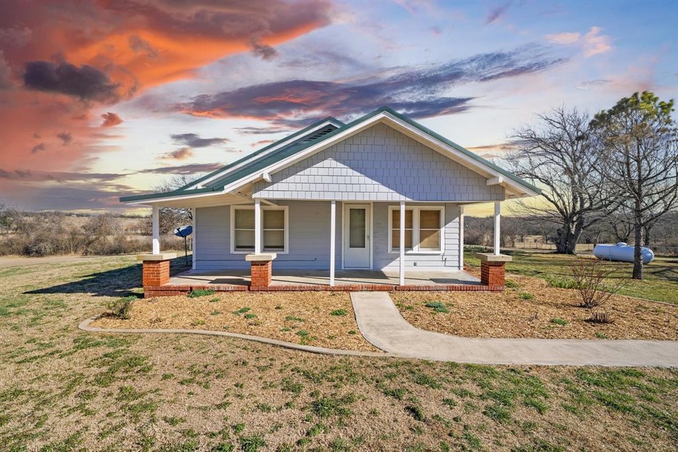 2852 Zion Hill Loop, Weatherford, TX 76088 - photo 1