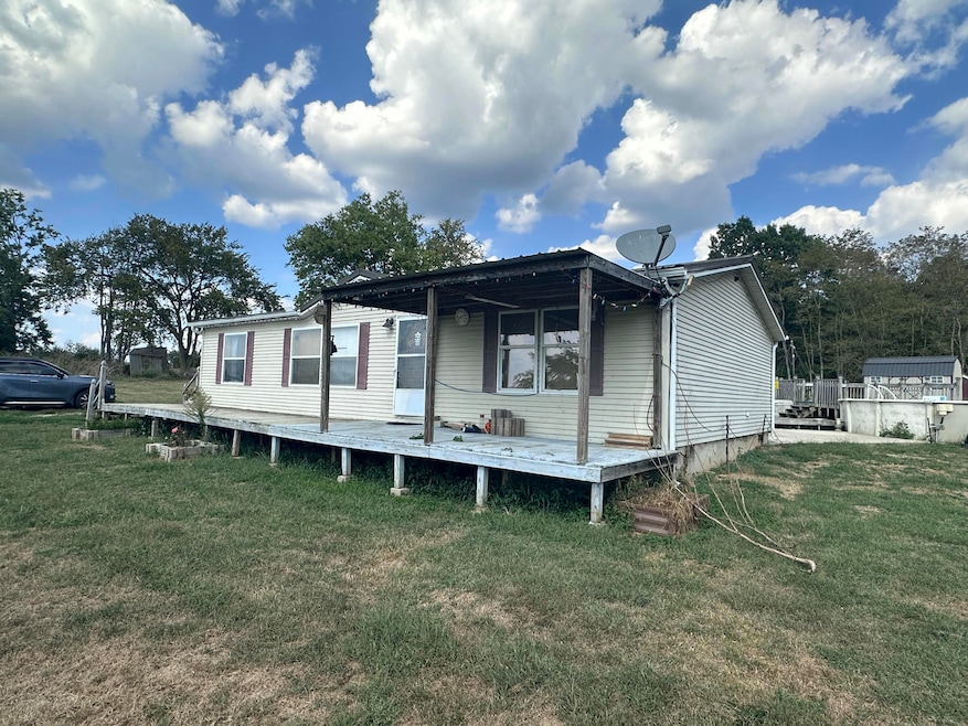 1330 Robinson Rd, Cynthiana, KY 41031 - photo 1