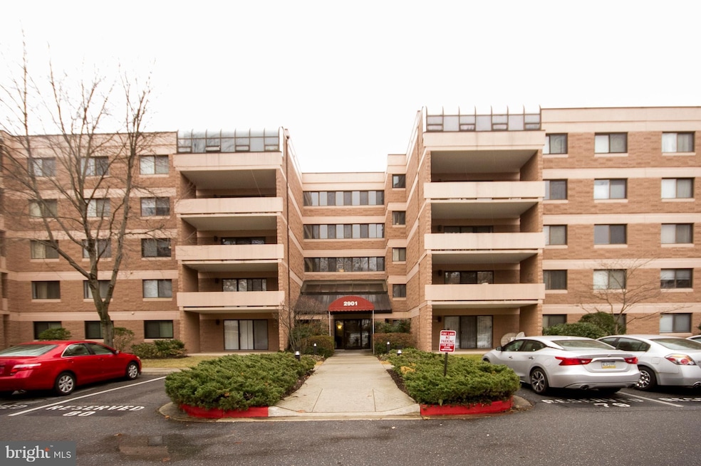 2901 Fallstaff Rd unit 504, Baltimore, MD 21209 - photo 1