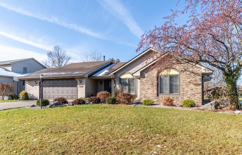 1526 Highland Ct, Bluffton, IN 46714 - photo 1