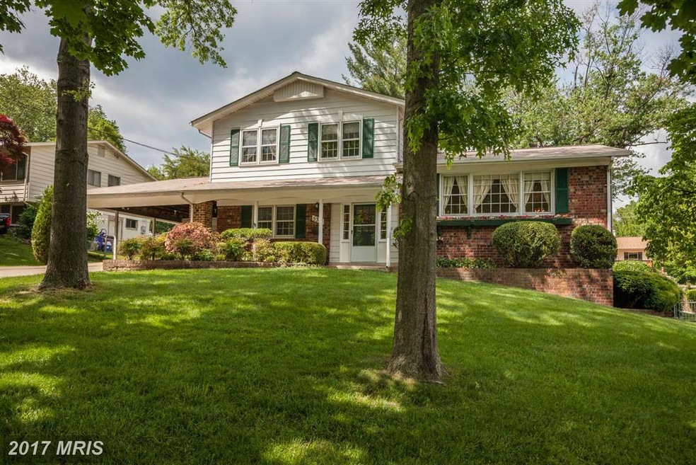 5313 Manorfield Rd, Rockville, MD 20853 - photo 1