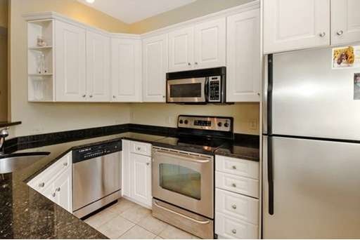188 Summer St unit 7, Weymouth, MA 02188 - photo 1