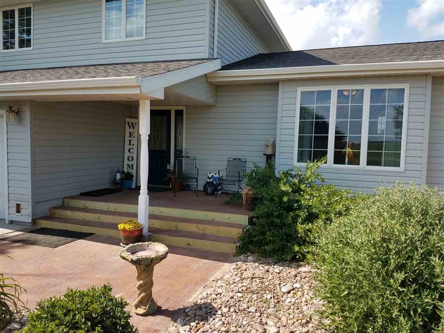 10647 W Platte Valley Rd, North Platte, NE 69101 - photo 1