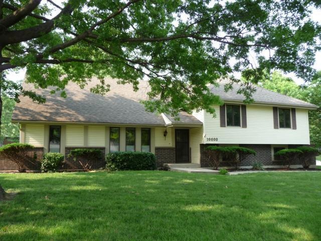 Large home on a quiet cul-de-sac