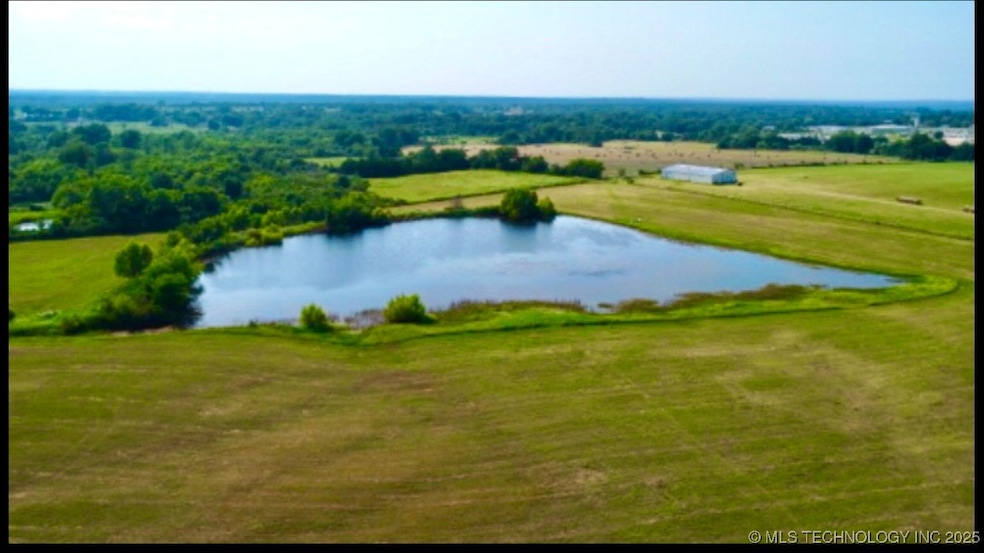 9220 E 9th St, Cushing, OK 74023 - photo 1