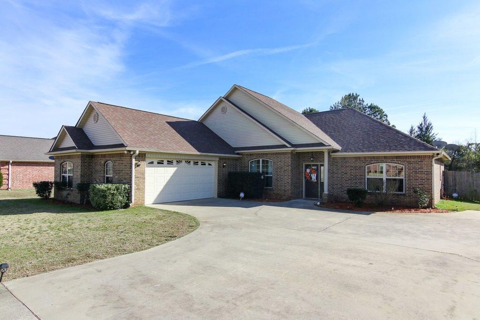 131 W Starlite Dr, Texarkana, TX 75501 - photo 1