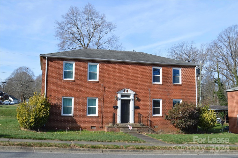 417 N Center St, Statesville, NC 28677 - photo 1