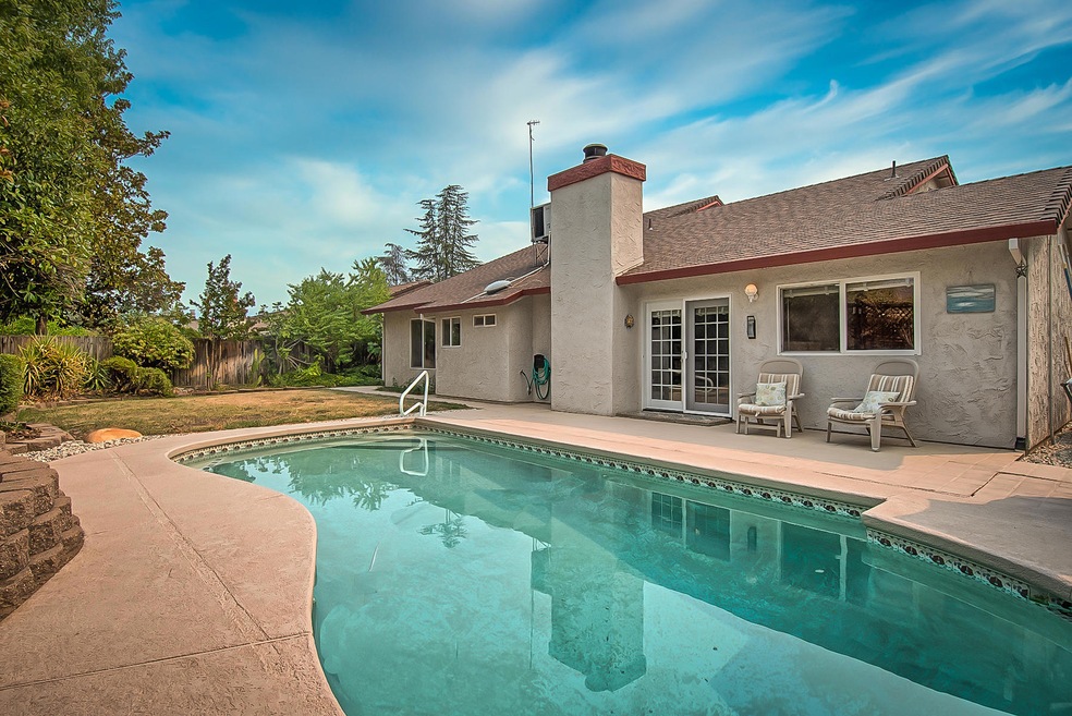 3640 Wasatch Dr, Redding, CA 96001 - photo 1