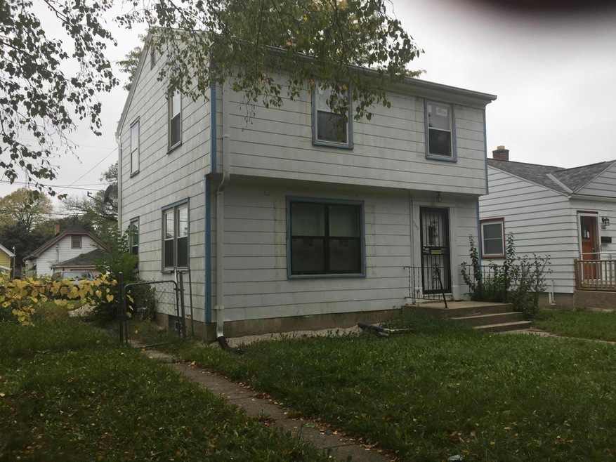 4643 N 40 Front of Home