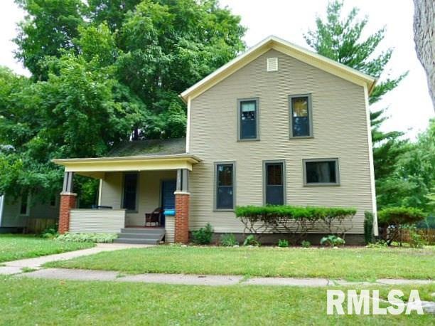 319 6th St, Lincoln, IL 62656 - photo 1