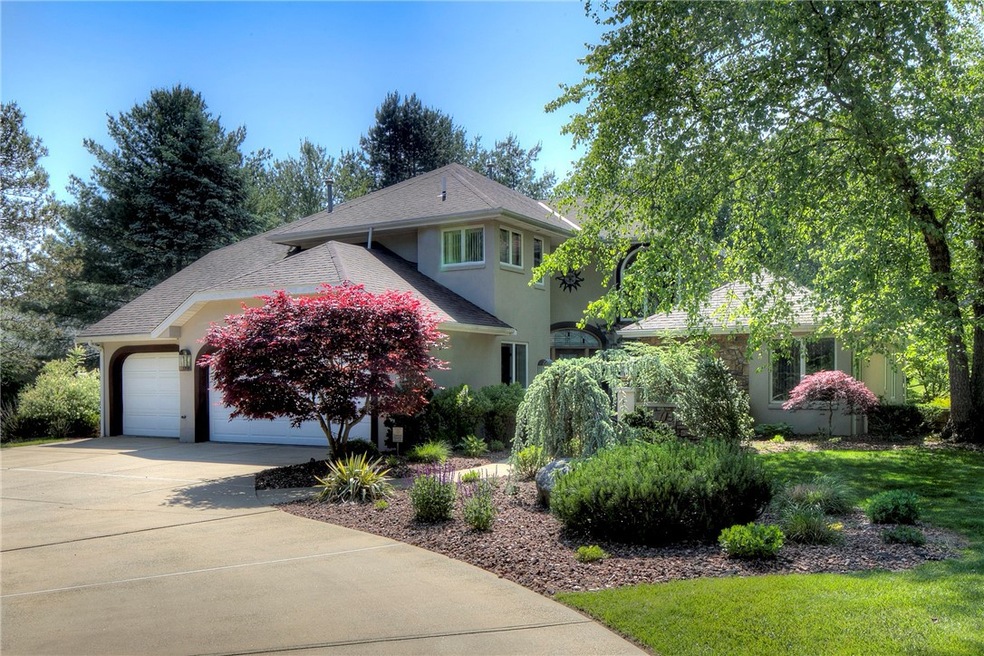 18 Apple Ridge Rd, Cumberland, RI 02864 - photo 1