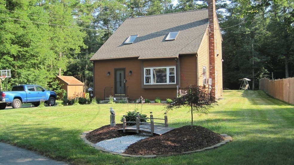 252 Mattapoisett Rd, Acushnet, MA 02743 - photo 1