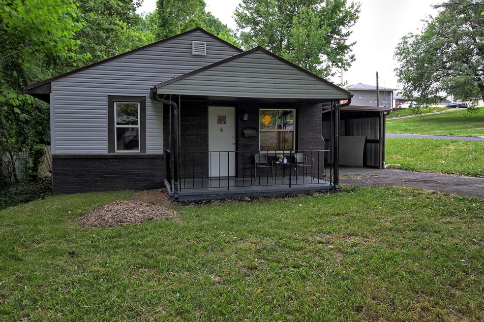 1500 E Chilhowie Ave, Johnson City, TN 37601 - photo 1