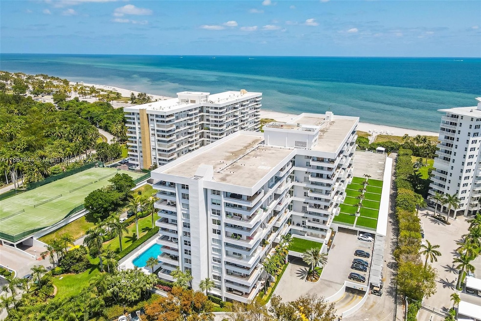Commodore Club East unit 300, Key Biscayne, FL 33149 - photo 1