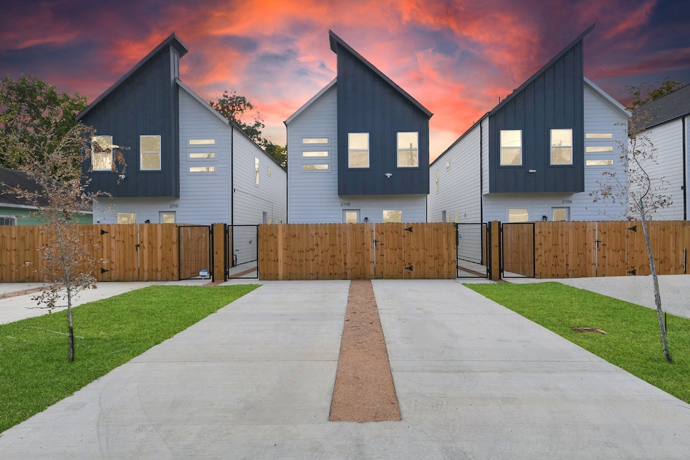 2708 Bostic St unit A, Houston, TX 77093 - photo 1