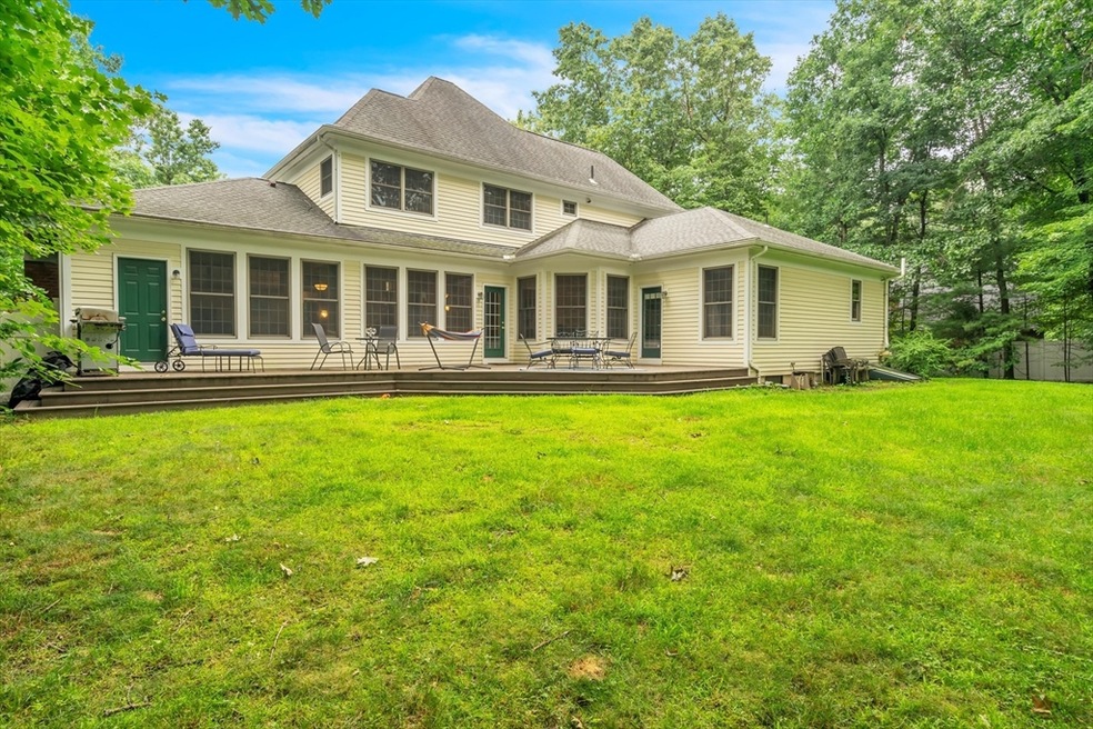 103 Larkspur Dr, Amherst, MA 01002 - photo 1