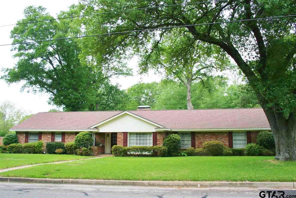 4611 4611 Trenton, Tyler, TX 75703 - photo 1