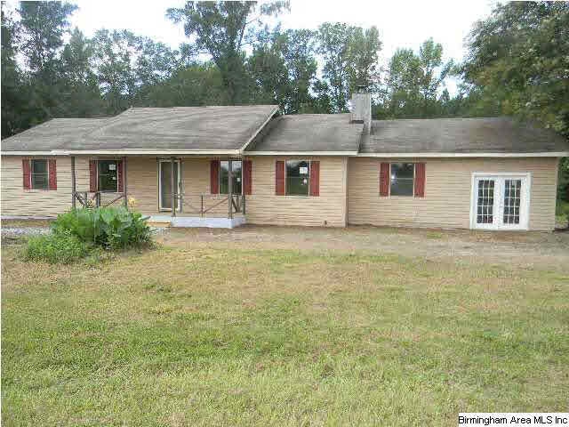 Welcome to 426 Co Rd 597, Verbena, Alabama.  Bring