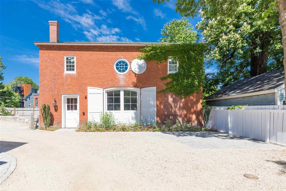 180 Middle St unit 5, Portsmouth, NH 03801 - photo 1