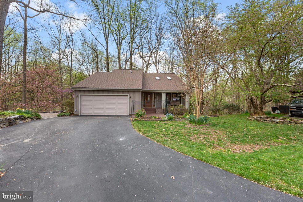 11600 Maddox Ct, North Potomac, MD 20878 - photo 1