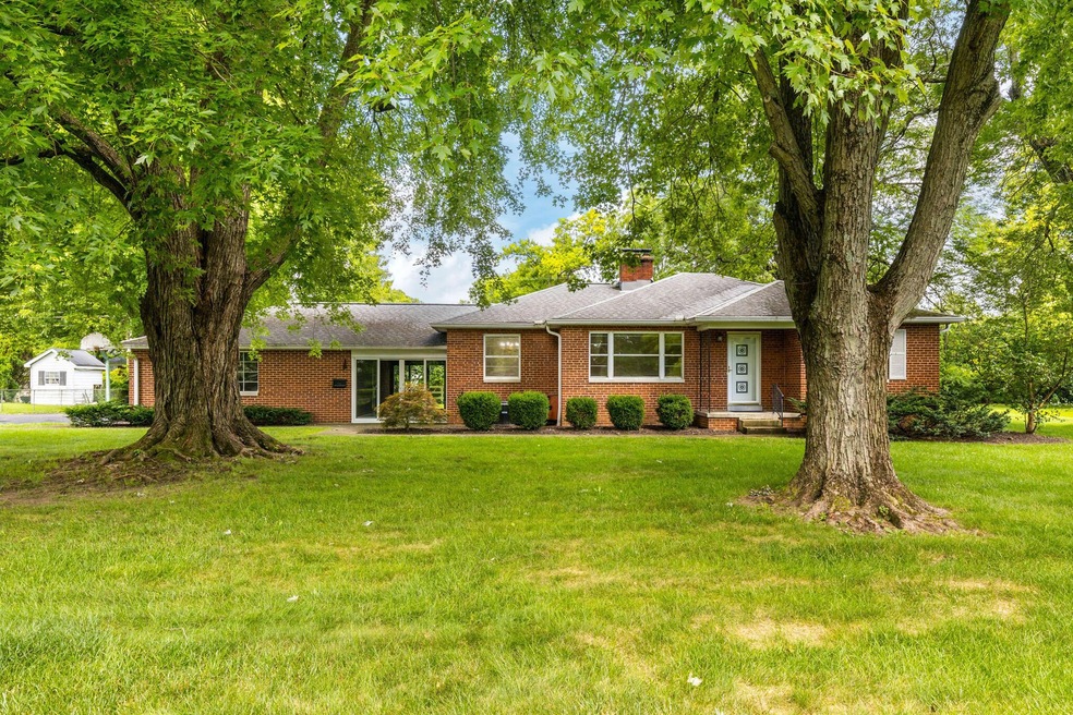 2022-7-27 4224 Clairmont Rd 02 (2)