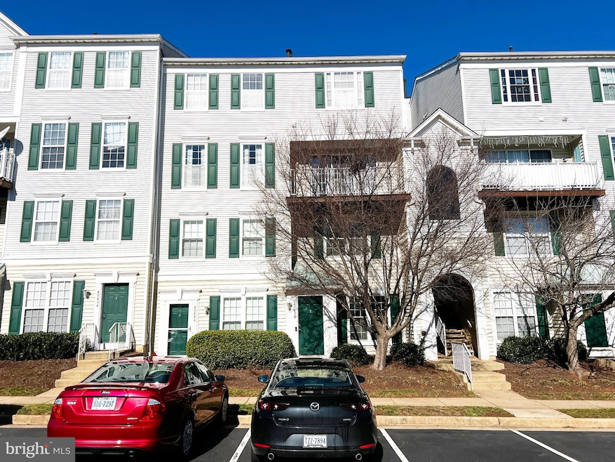 45498 Whistling Terrace, Sterling, VA 20166 - photo 1