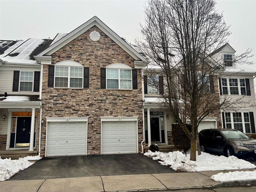 4 Webster Ct, Monroe, NY 10950 - photo 1