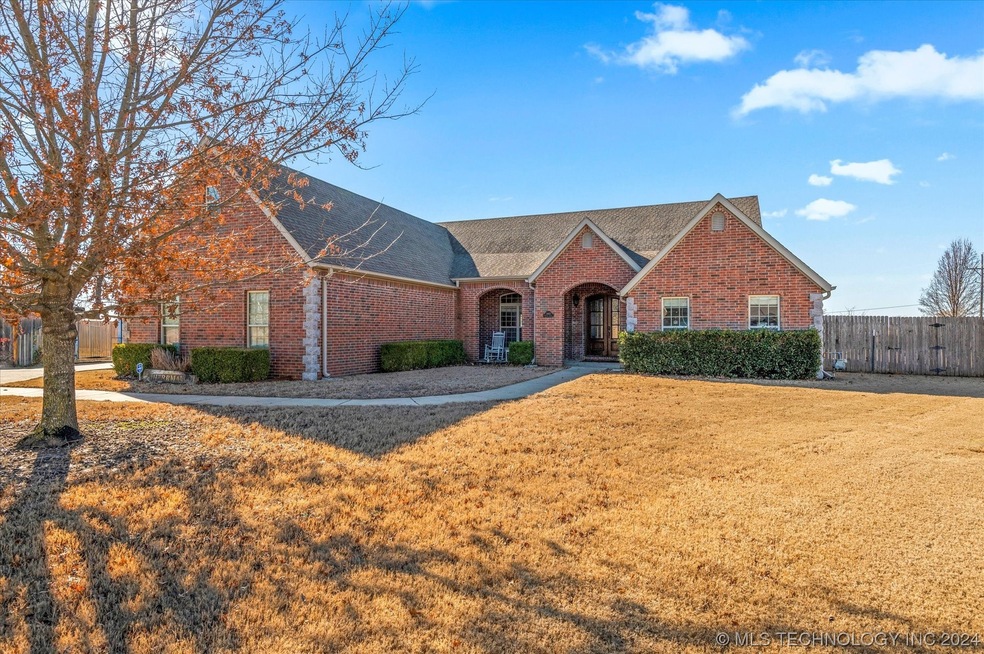 5403 Cooper Ct, Bartlesville, OK 74006 - photo 1