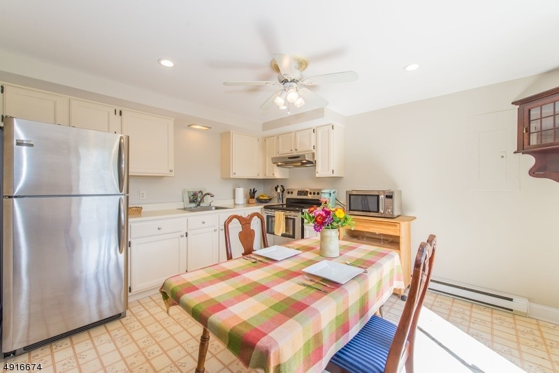 3 Prospect St Unit 1d unit 1D, Mount Arlington Boro, NJ 07856 - photo 1