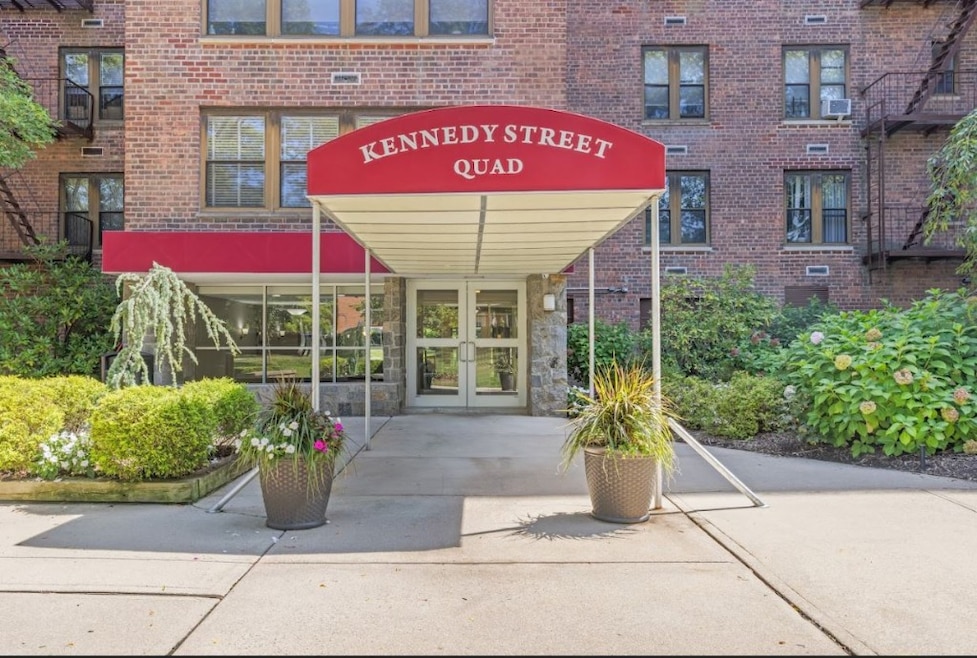 Kennedy Street Quad unit 3J, Bayside, NY 11360 - photo 1
