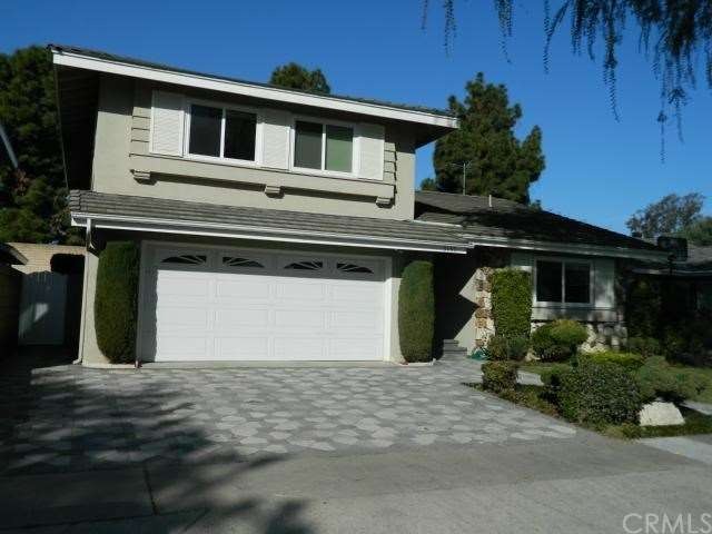 Beautiful curb appeal!