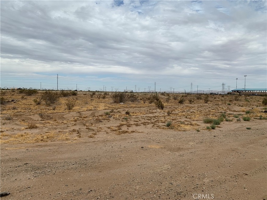 0 Adelanto unit HD25249531, Adelanto, CA 92301 - photo 1