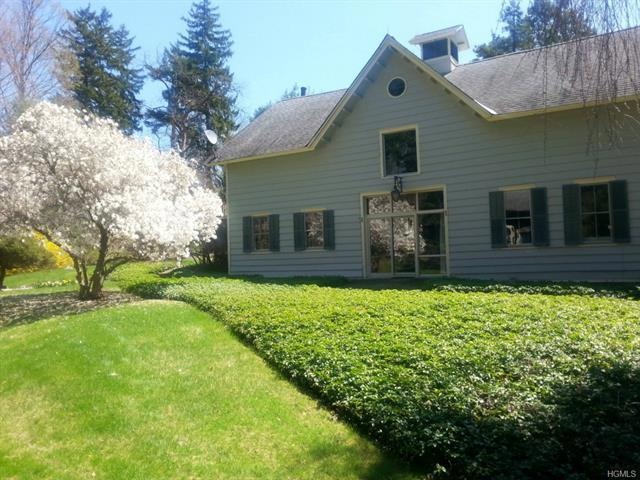 8 Overdell Ln, Newburgh, NY 12550 - photo 1