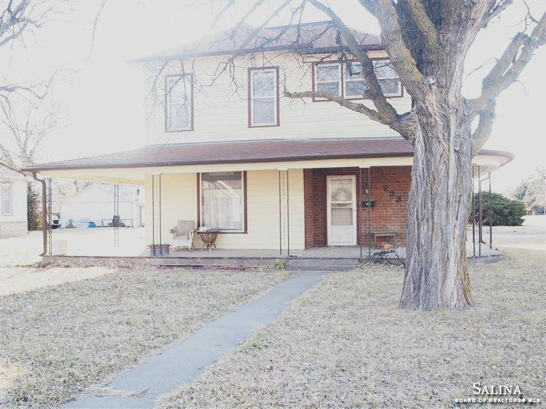 233 N 1st St, Osborne, KS 67473 - photo 1