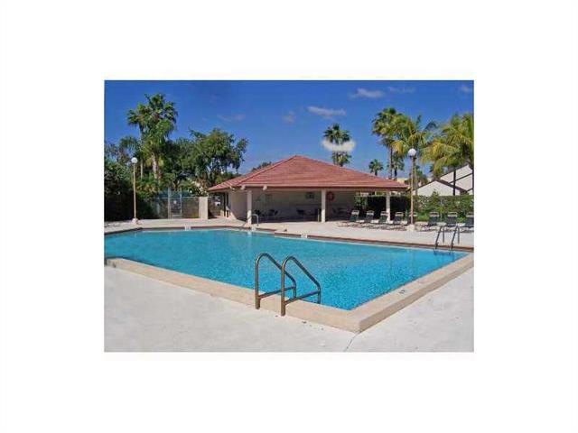 Swimming Pool/Hot Tub/Sauna