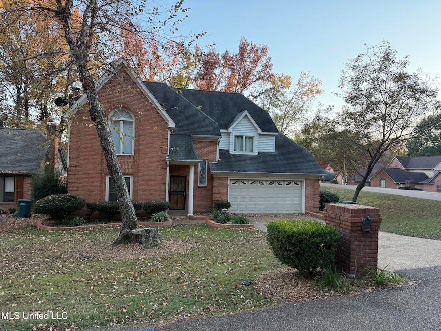 1327 Fox Chase Dr, Southaven, MS 38671 - photo 1