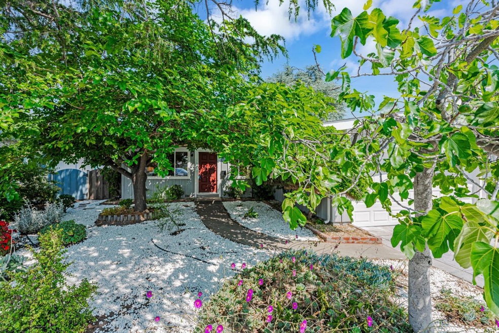For Sale $1,099,000