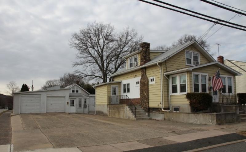 24 10th Ave, Hawthorne, NJ 07506 - photo 1