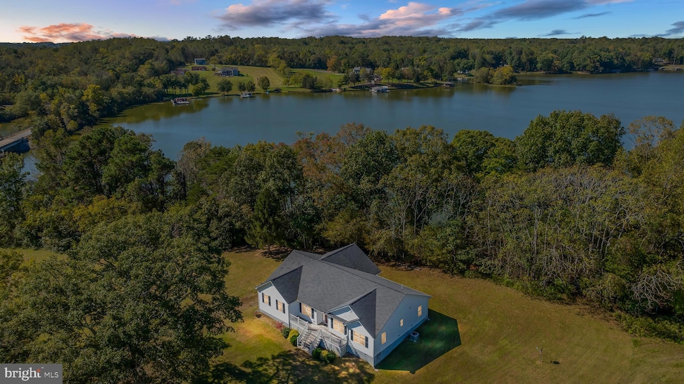 16025 Days Bridge Rd, Mineral, VA 23117 - photo 1