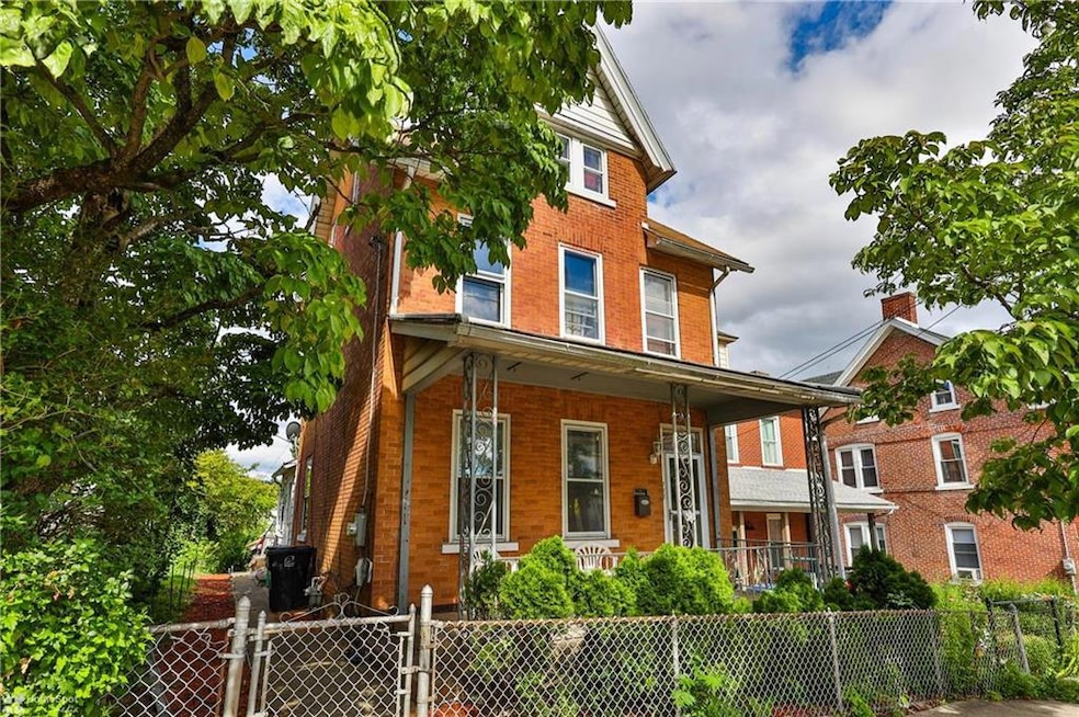 722 Wyandotte St, Bethlehem, PA 18015 - photo 1