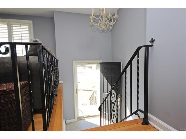 62 Dunn Ct, Stamford, CT 06905 - photo 1