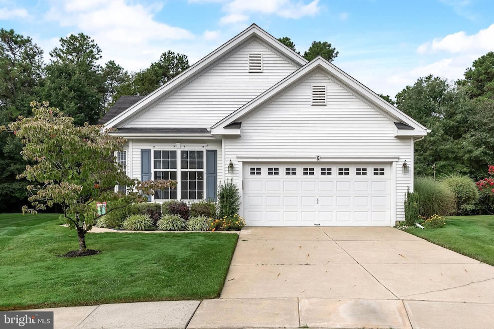 5 Thames Ct, Southampton, NJ 08088 - photo 1