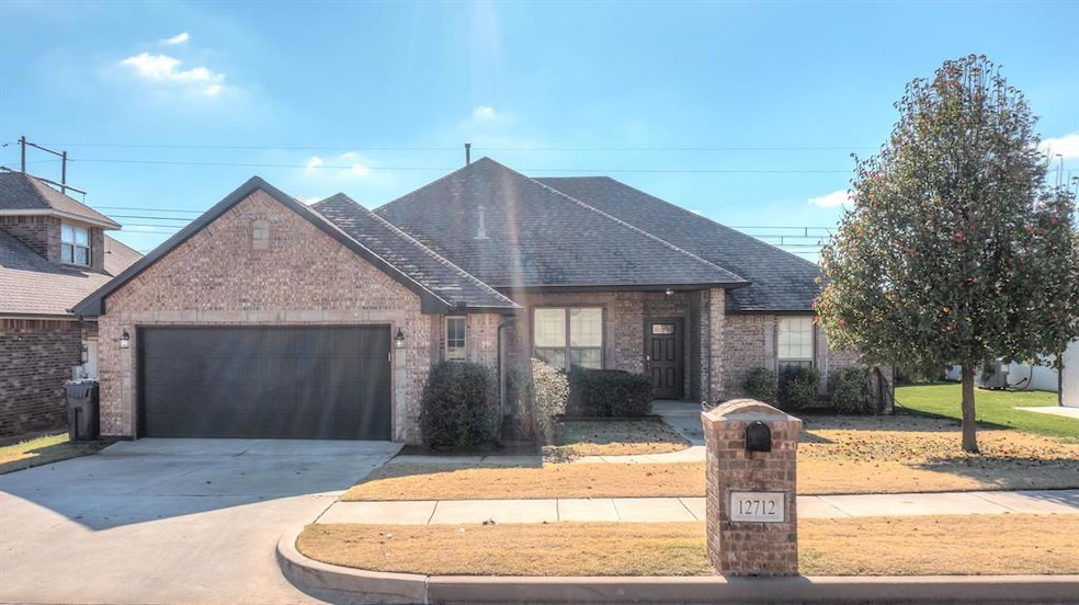 12712 NW 5th St, Yukon, OK 73099 - photo 1