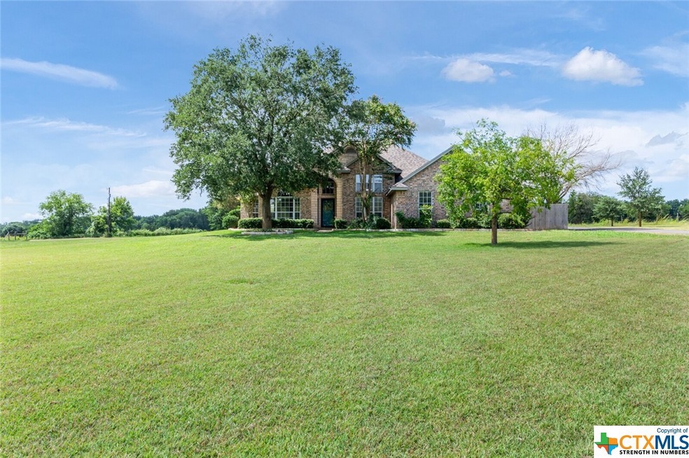 1389 Quail Run Dr, Troy, TX 76579 - photo 1