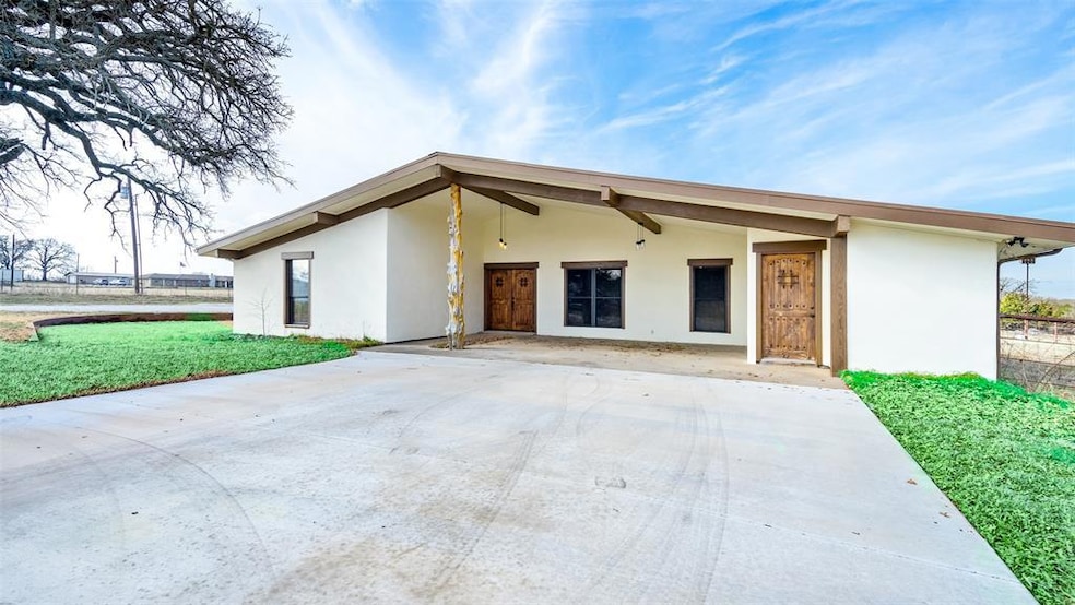 217 County Road 1109, Decatur, TX 76234 - photo 1