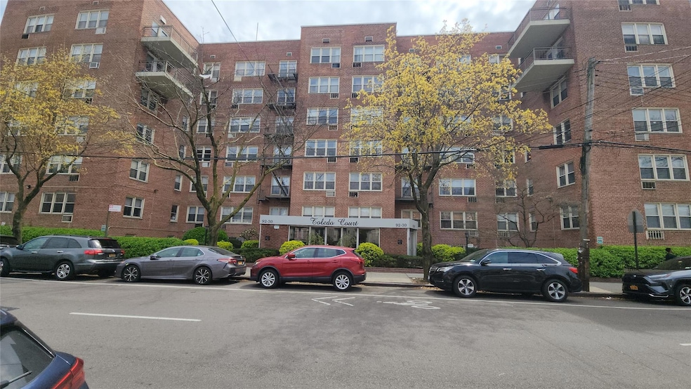 92-30 56th Ave unit 5F, Elmhurst, NY 11373 - photo 1
