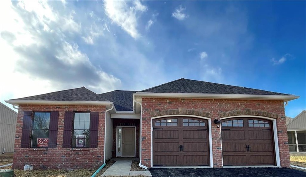 4096 Eveningstar Rd unit IC 195, Emmaus, PA 18049 - photo 1