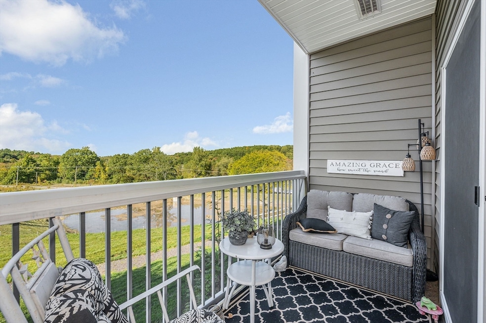 3112 Peters Farm Way unit 112, Westborough, MA 01581 - photo 1